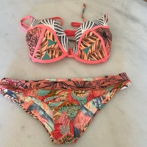 Maaji Underwire and Hipster bottom swim suit
